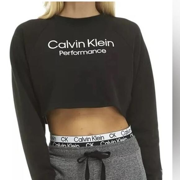 Calvin Klein LS Black Fleece Performance Cropped Sweatshirt NEW Size M - Picture 1 of 6
